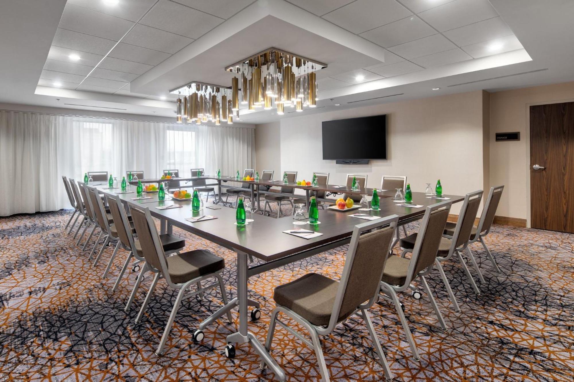 Hotel Crowne Plaza Toronto Airport By Ihg Zewnętrze zdjęcie